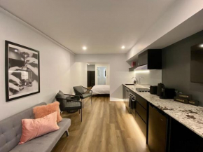 Luxury inner-west flat w/ breakfast and coffee included!, Sydney